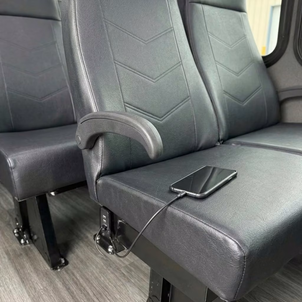 dunedin 15 passenger minibus usb charging