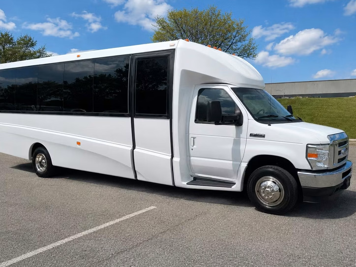 dunedin 20 passenger minibus rental