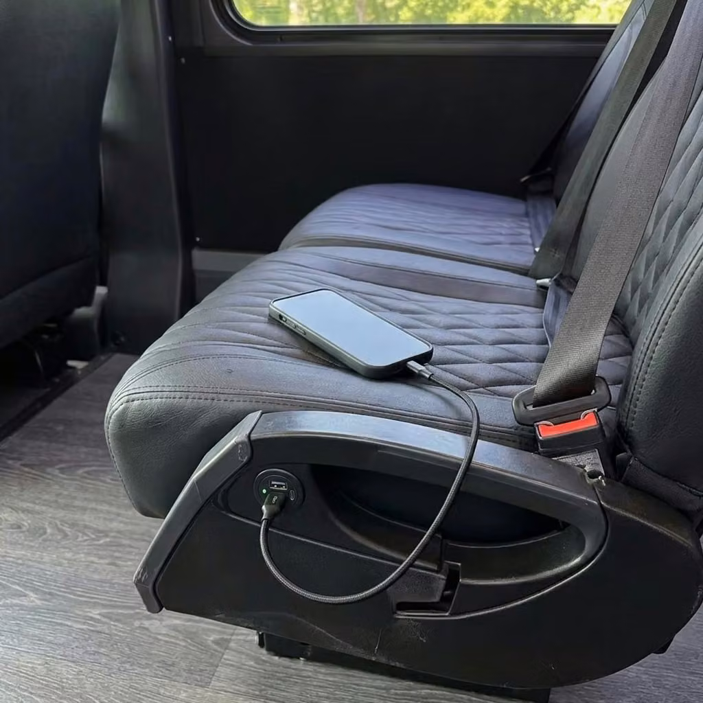 dunedin 20 passenger minibus usb charging
