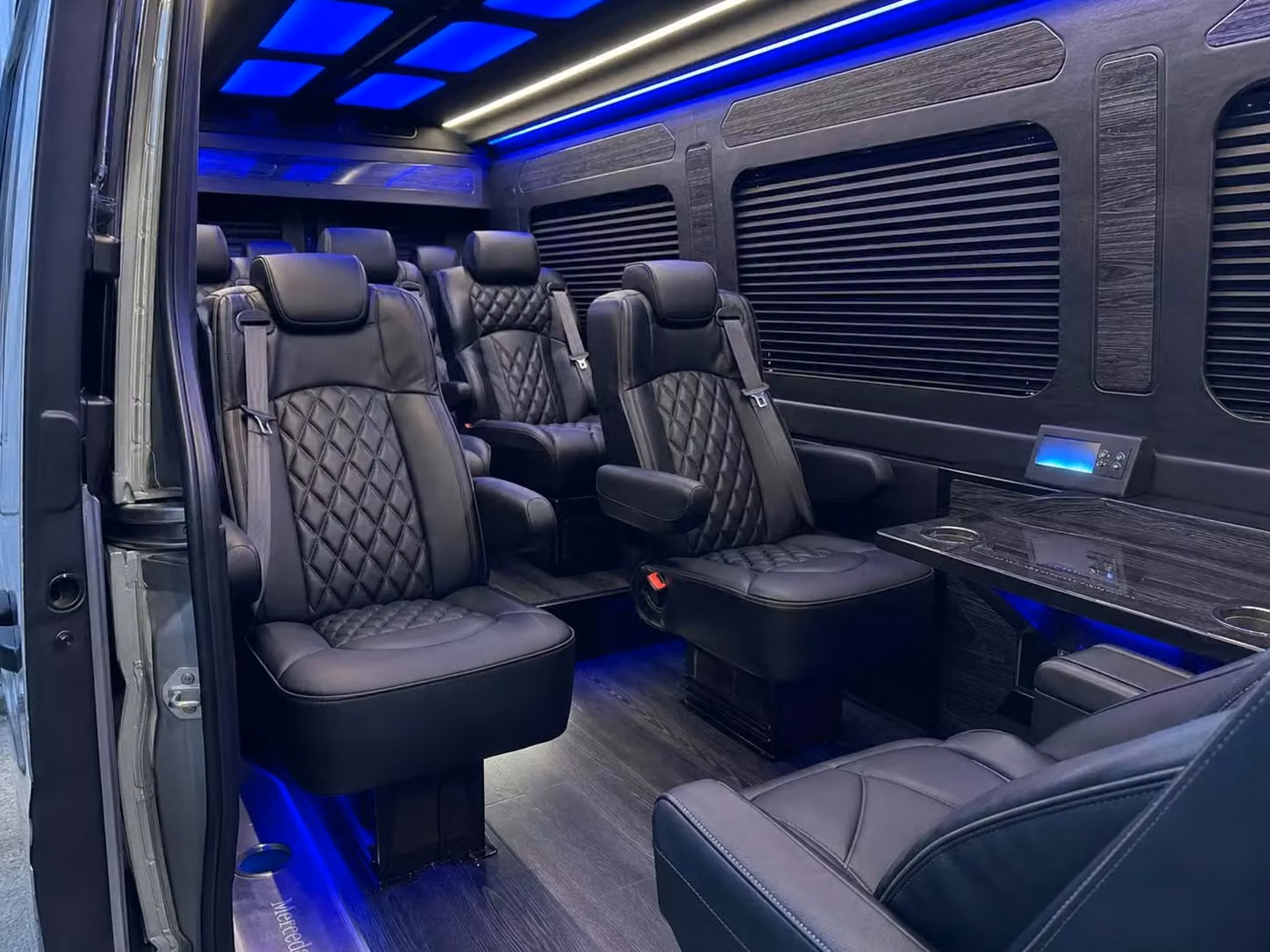 dunedin compare dunedin charter bus companies in one place