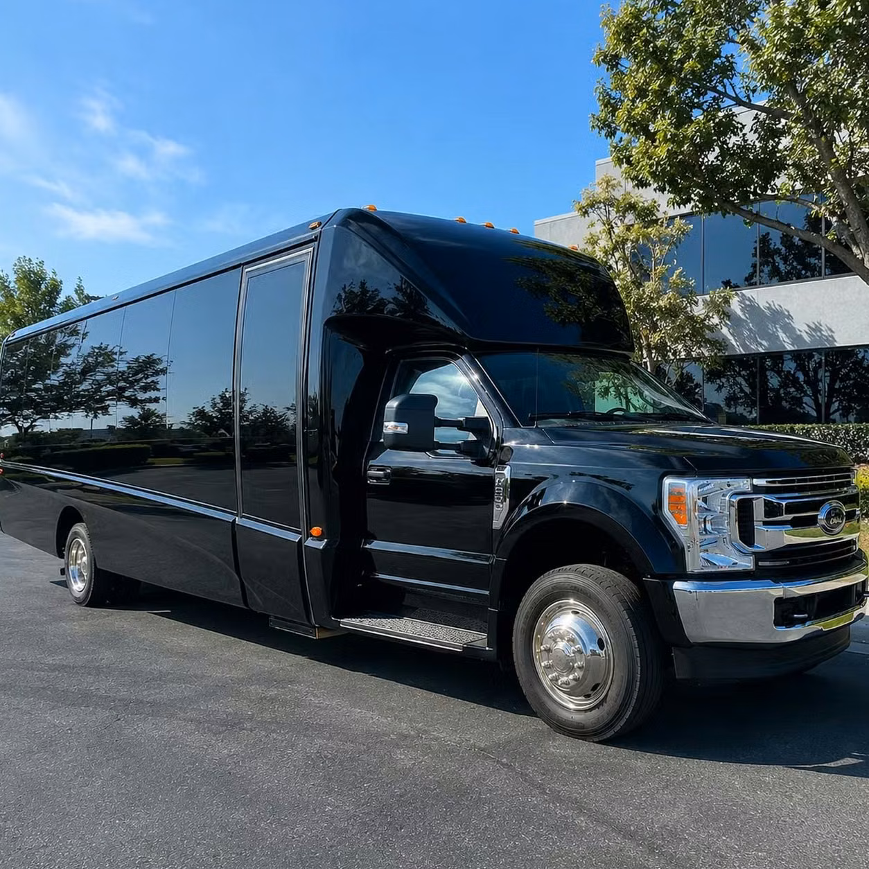 dunedin hourly round trip and all night prom bus packages in dunedin